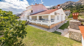 Charmantes Ferienhaus 200 Meter zum Strand